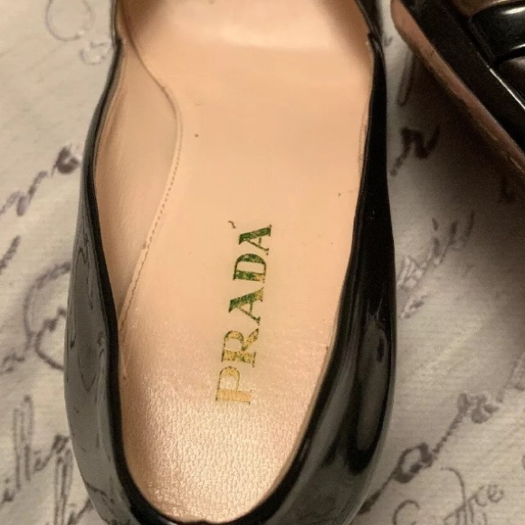 Prada heels - Picture 5 of 5